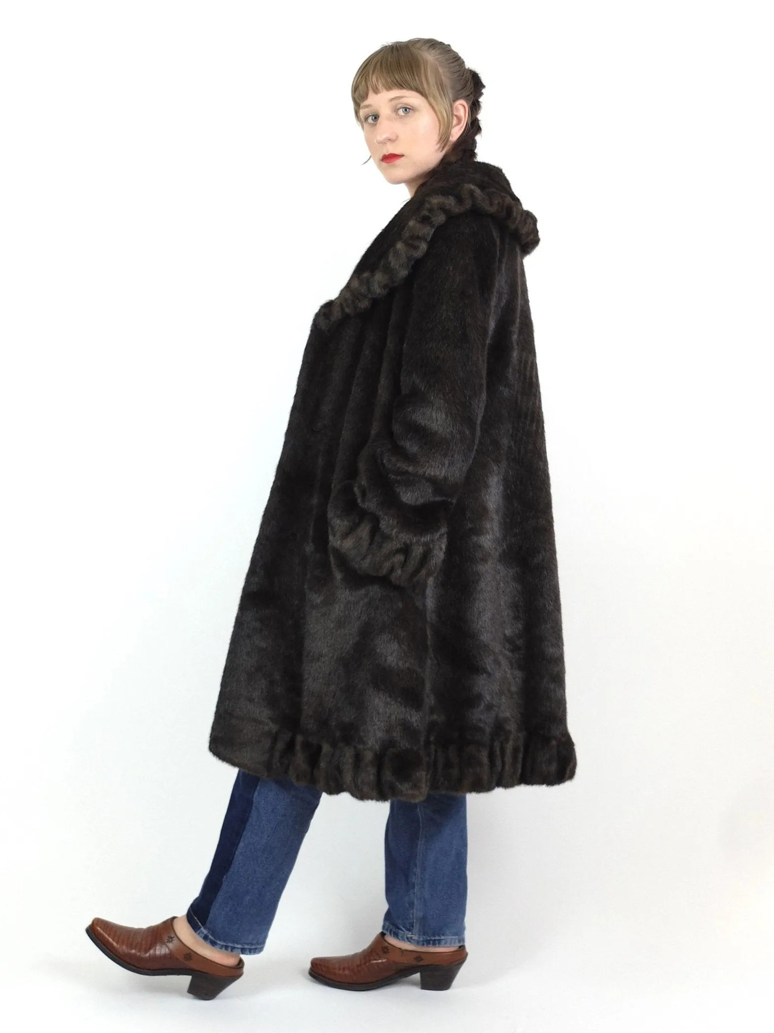 80s Ruffled Dark Brown Faux Fur Long Winter Coat with Pockets