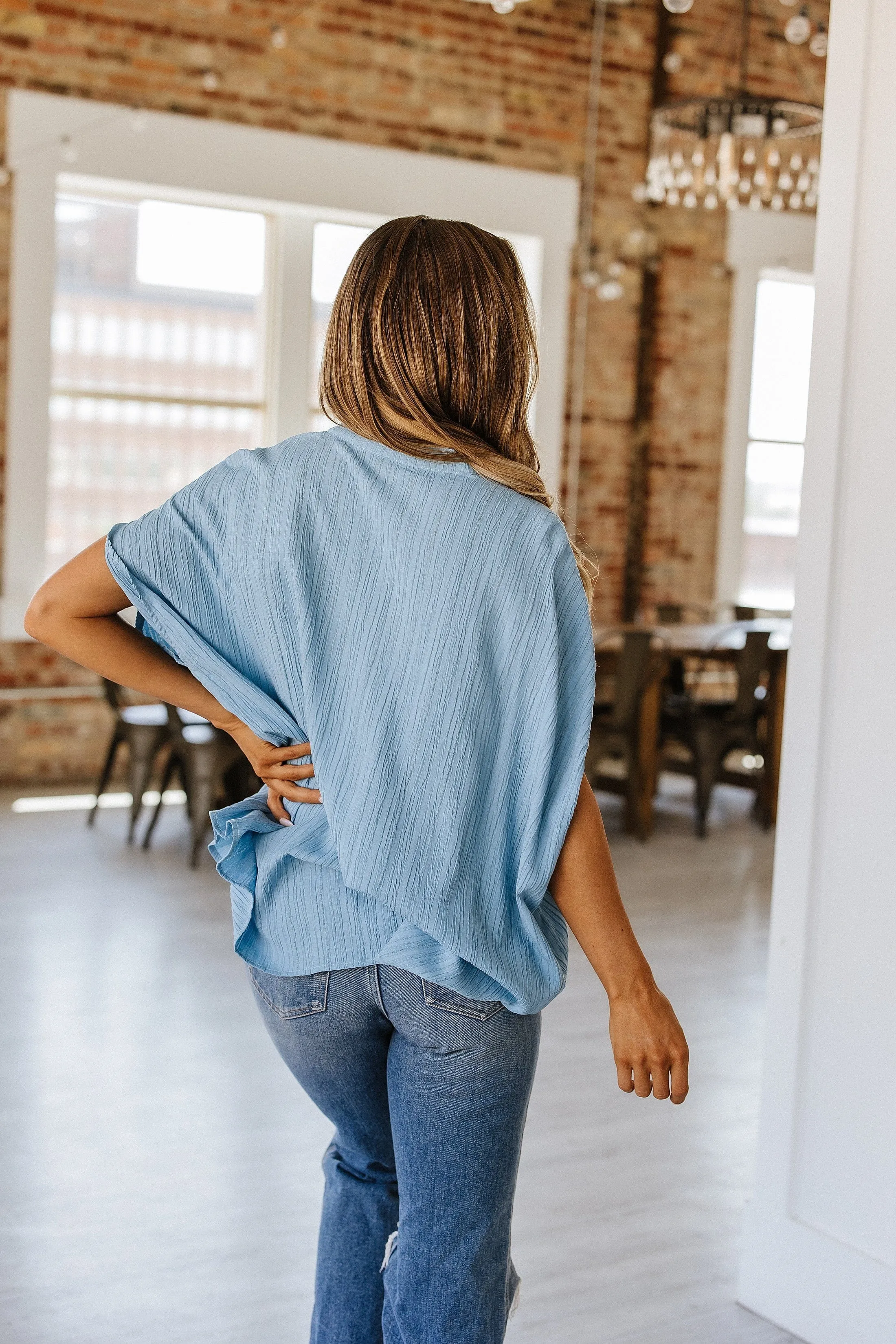 SALE - Amiah V-Neck Crinkle Blouse | S-XL