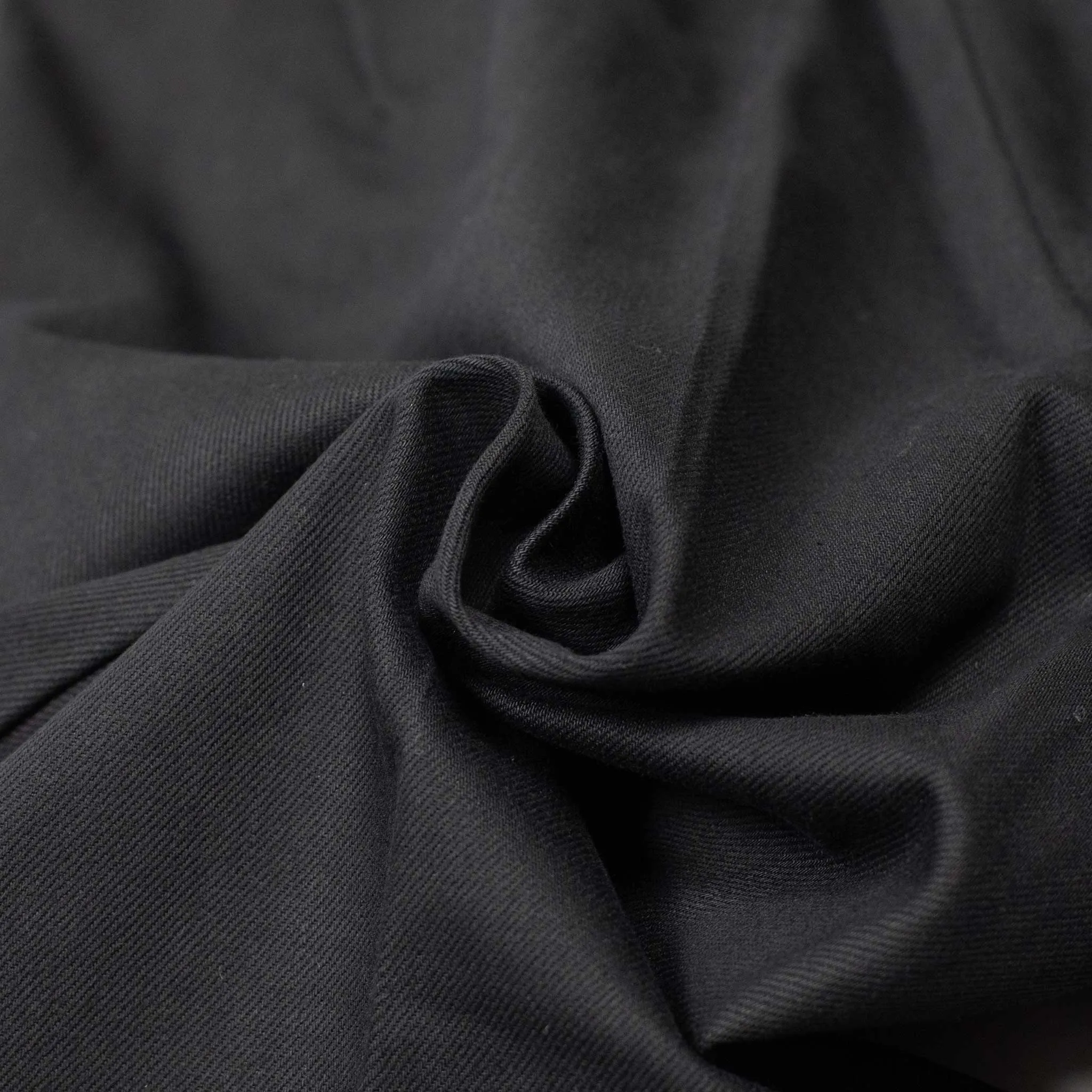 Sheffield pleated tapered trousers in midnight Japanese cotton twill