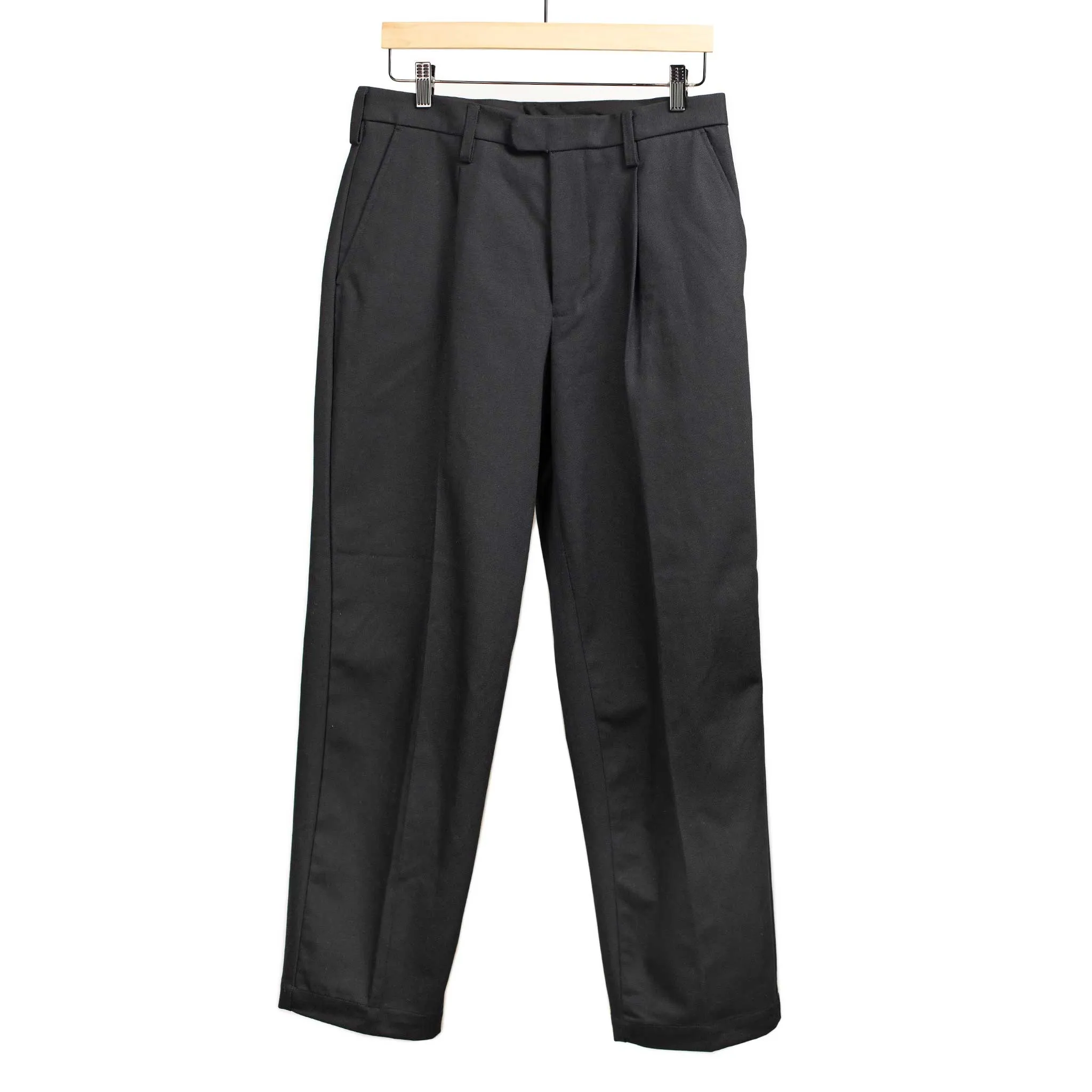 Sheffield pleated tapered trousers in midnight Japanese cotton twill