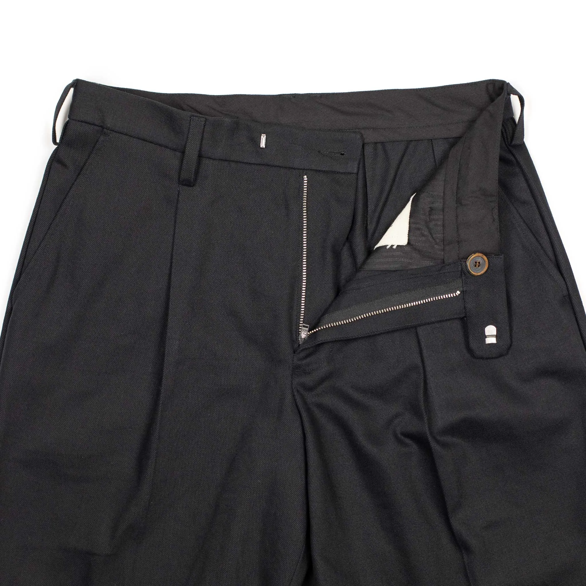 Sheffield pleated tapered trousers in midnight Japanese cotton twill