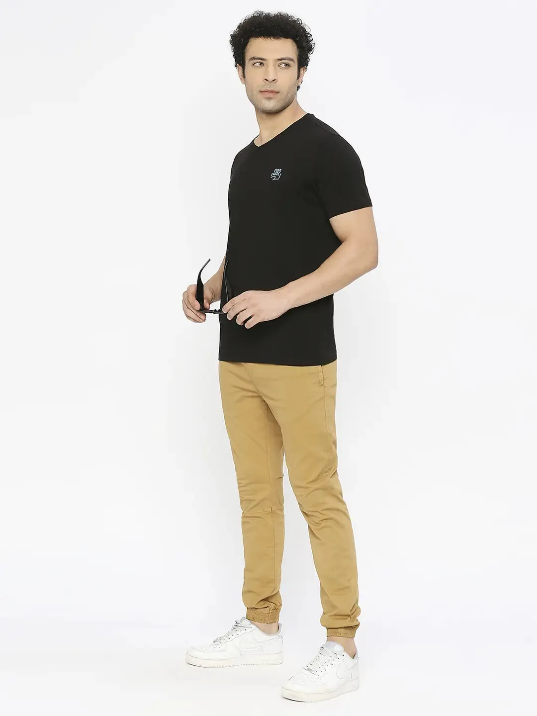 Spykar Men Beige Lycra Slim Fit Ankle Length Plain Trousers