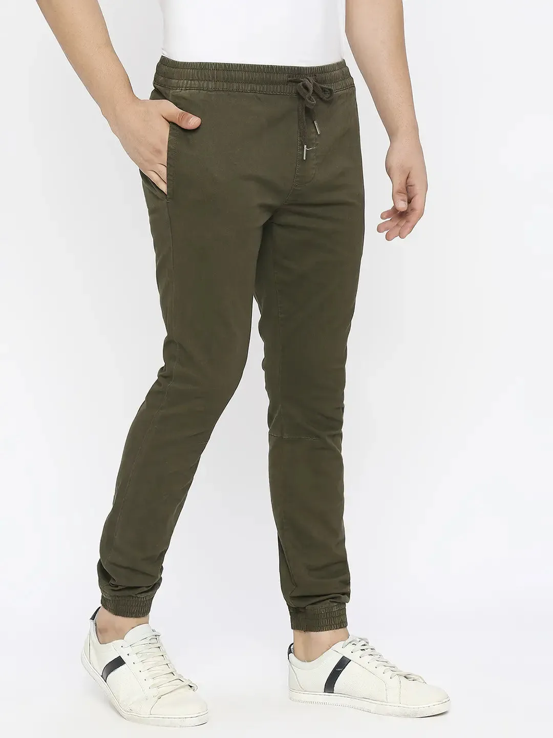 Spykar Men Military Green Lycra Slim Fit Ankle Length Plain Trousers