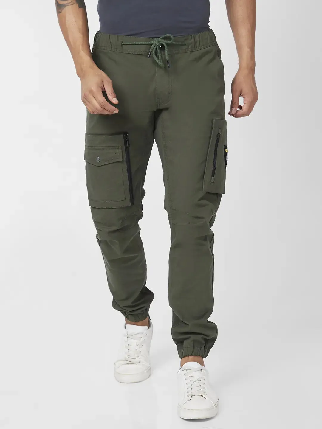 Spykar Men Rifle Green Cotton Joggers Fit Ankle Length Mid Rise Cargo Pant