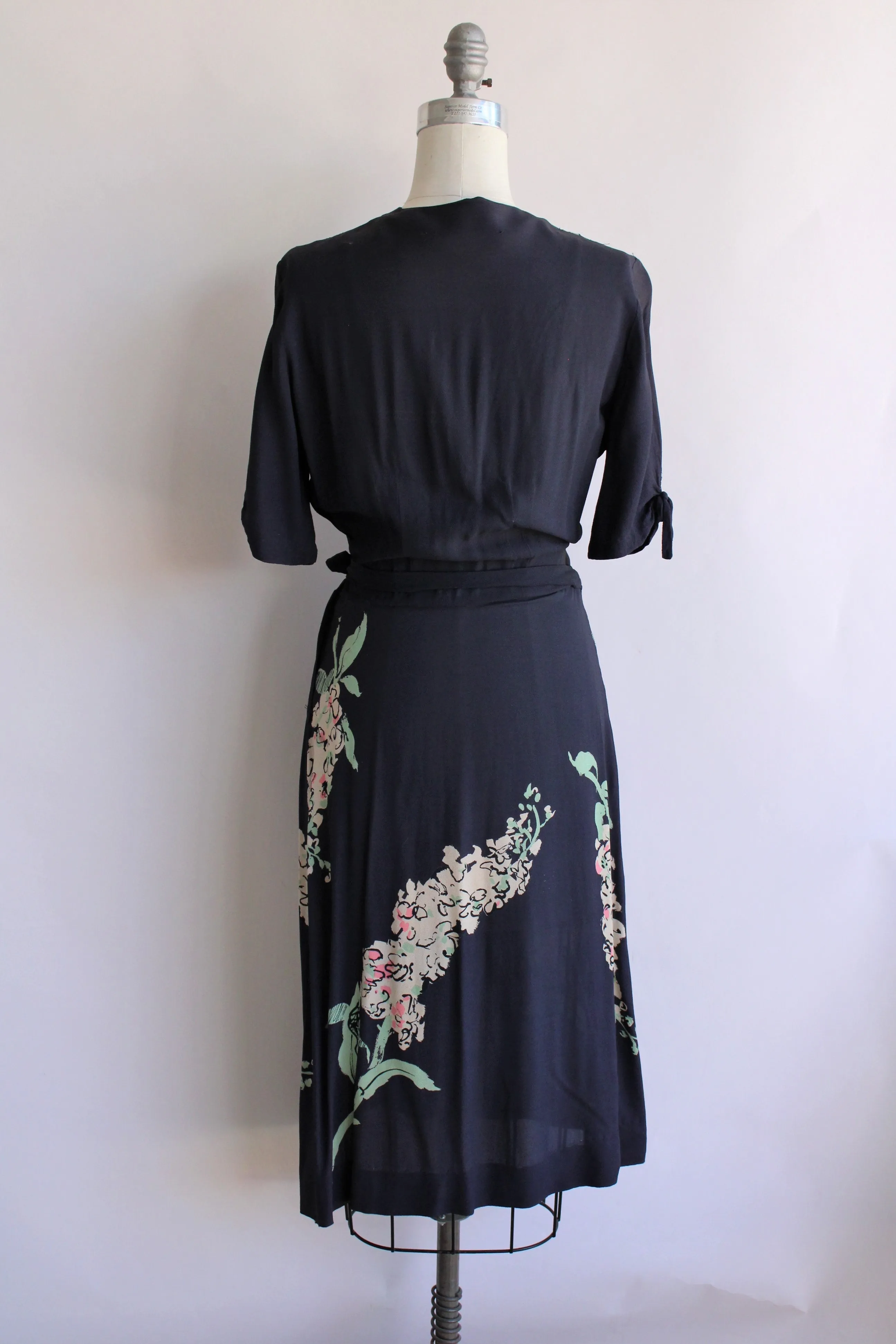 Vintage 1940s Navy Blue Floral Print Rayon Dress