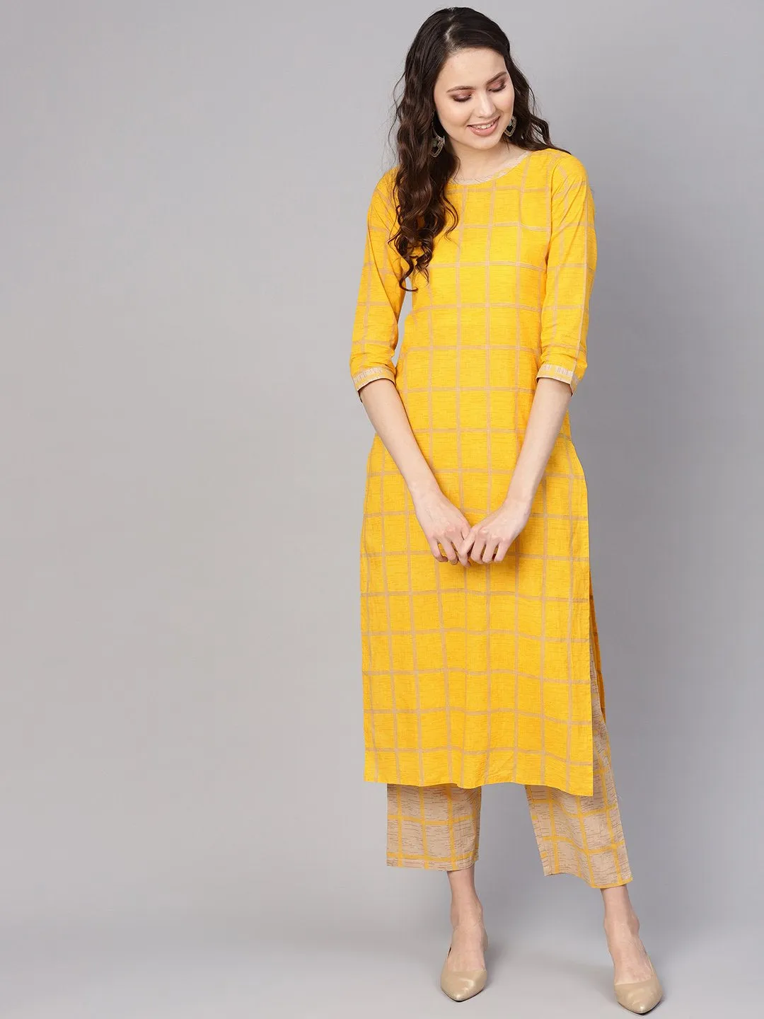 Women Yellow & Beige Checked Kurta With Trousers